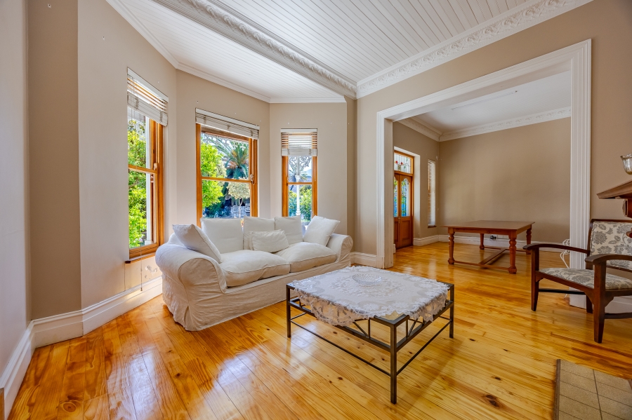 7 Bedroom Property for Sale in Wynberg Western Cape